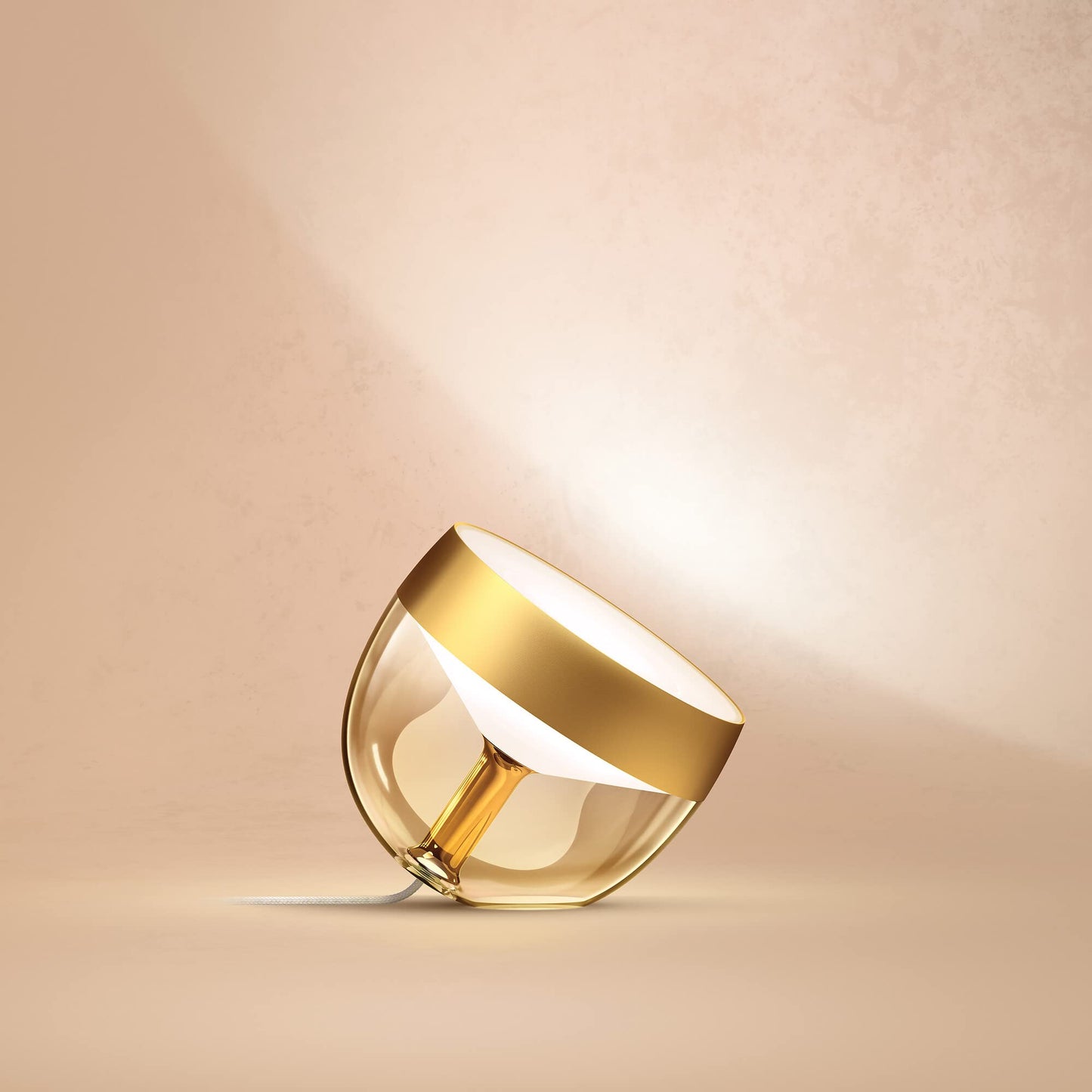Philips Hue – Lámpara inteligente Philips Hue Iris, Lámpara de Mesa LED Inteligente, 8W - 570 lúmens, Luz Blanca y de Colores, Compatible con Alexa y Google Home, Color Oro